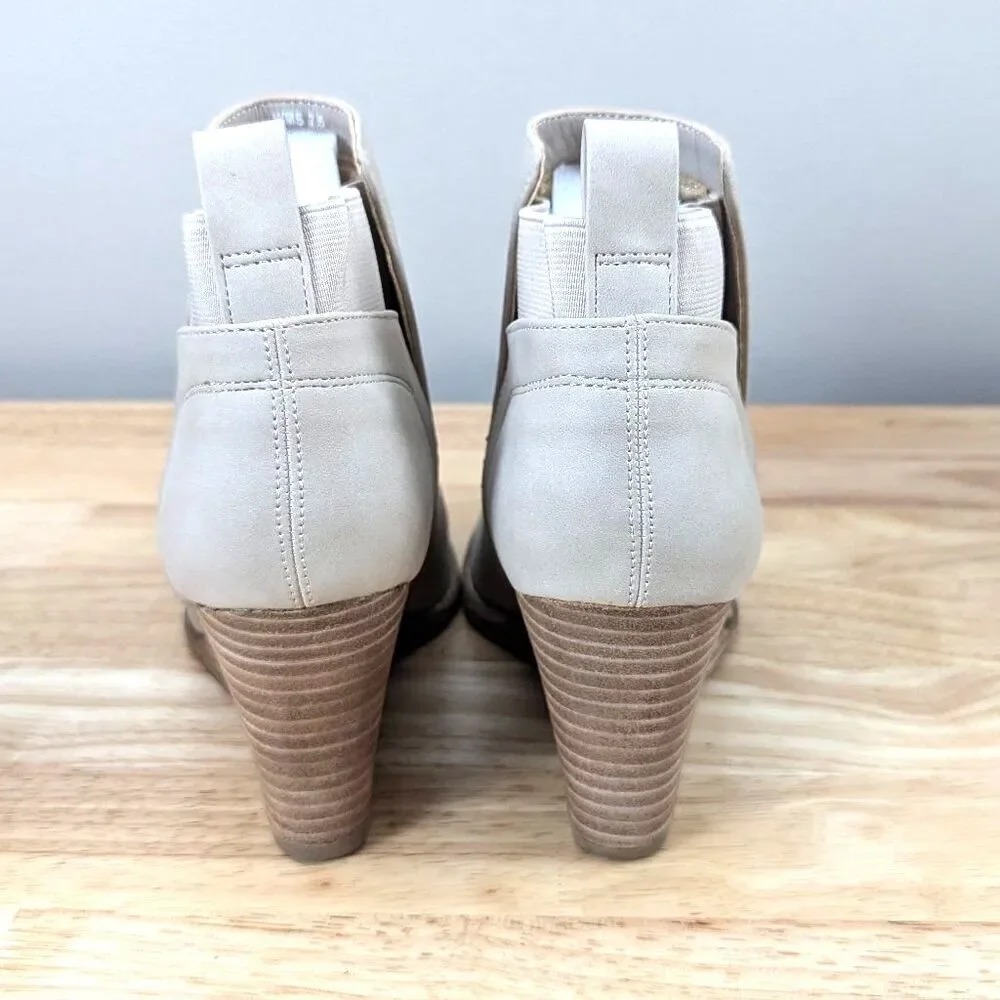 DV by Dolce Vita | New Women's Gerdy Wedge Bootie (Beige)